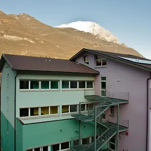 Hostel Casthello Di Vallecamonica, Breno